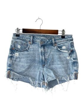 American Eagle Mom Short Jean Crossover Button Waist Light Blue Distress Size 6